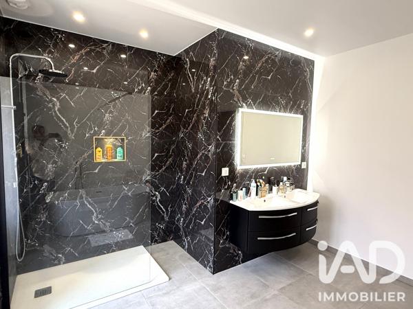 Maison à vendre 9 pièces 212 m² Berru