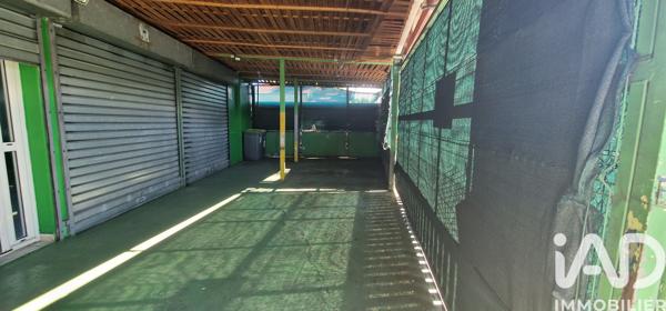 Immeuble à vendre 351 m² Le Tampon