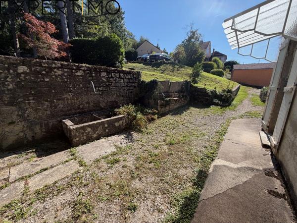 Lons-le-Saunier (39000) Vente appartement F3 en duplex de 68m2 avec extérieur