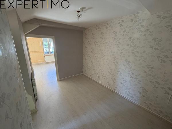 Lons-le-Saunier (39000) Vente appartement F3 en duplex de 68m2 avec extérieur