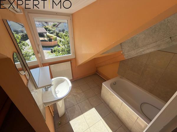 Lons-le-Saunier (39000) Vente appartement F3 en duplex de 68m2 avec extérieur