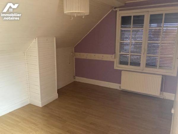 SAINT-QUENTIN, MAISON DE VILLE