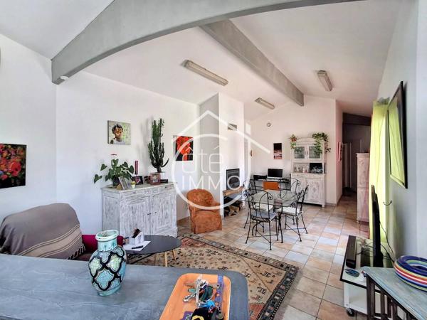 Prigonrieux: Maison atypique d'architecte de 125m² avec piscine et vue étang