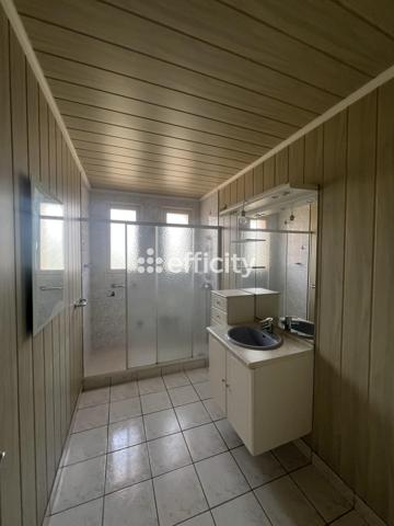 Maison
         3 pièces
        - 76 m² 212 000 € *