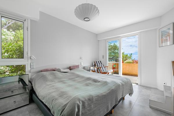 Villa d'architecte avec piscine et vue mer I EZE 
