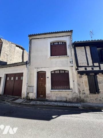 Ensemble immobilier de caractère au cœur de la cité historique