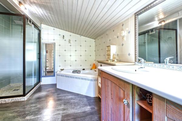 Spacieuse maison en pierre