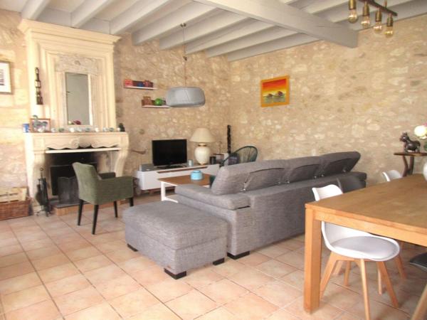 Spacieuse maison en pierre