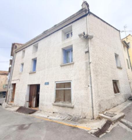 ESTAGEL : Maison de ville 4 pièces + Studio - surface totale de 139.38 m² avec Terrasse