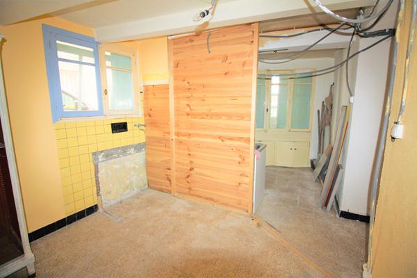 ESTAGEL : Maison de ville 4 pièces + Studio - surface totale de 139.38 m² avec Terrasse