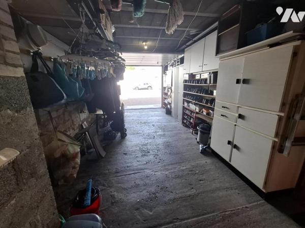 Saintes - rive Gauche - quartier hyper U - maison de 147 m² hab - 6 chambres - garage et parking