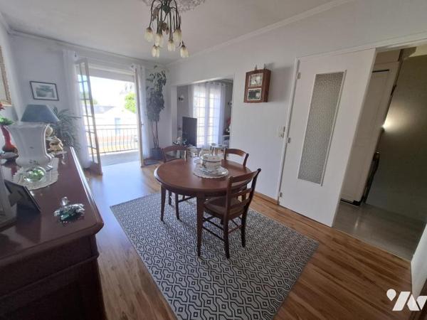Saintes - rive Gauche - quartier hyper U - maison de 147 m² hab - 6 chambres - garage et parking