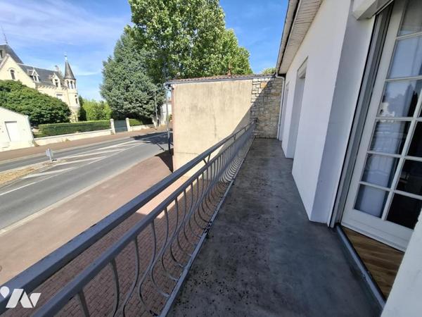 Saintes - rive Gauche - quartier hyper U - maison de 147 m² hab - 6 chambres - garage et parking