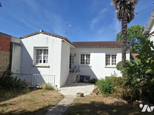 Saintes - rive Gauche - quartier hyper U - maison de 147 m² hab - 6 chambres - garage et parking