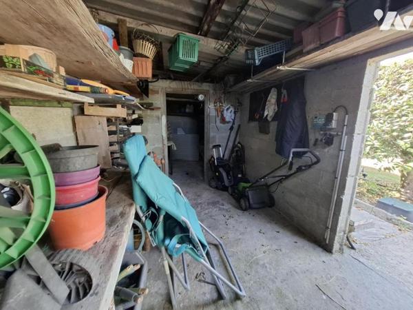 Saintes - rive Gauche - quartier hyper U - maison de 147 m² hab - 6 chambres - garage et parking