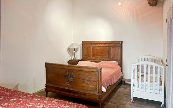 Maison à vendre    5 pièces •  Marseillan