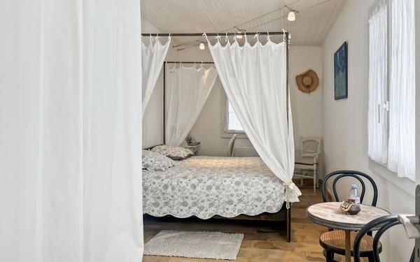 Maison à vendre    5 pièces •  Marseillan