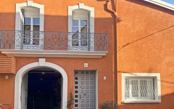 Maison à vendre    5 pièces •  Marseillan