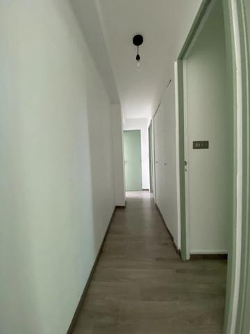 Vente                                                      Appartement
                        
                     5 pièces                      83 m2                     à Chantilly