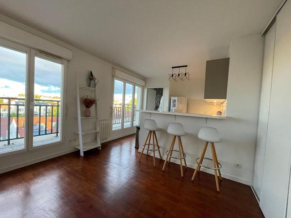 2P MEUBLE - CENTRE VILLE - PARKING