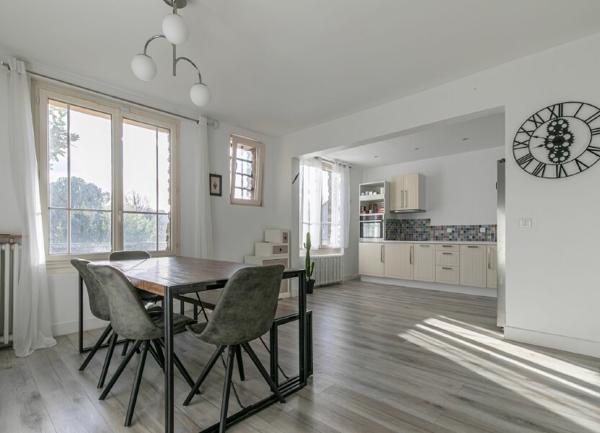 Maison à vendre    5 pièces • 130 m2 Chelles