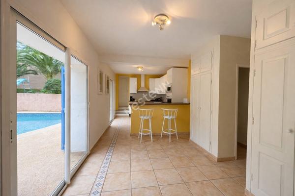 Villa Carqueiranne 9 pièce(s) 190 m2