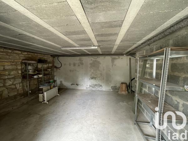 Maison 7 pièces de 222 m² à Ladiville (16120)