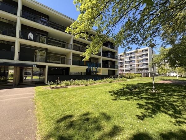 PARC ST MAUR - APPARTEMENT DE 98m² - GARAGE ET CAVE