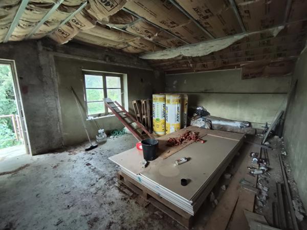 Maison à rénover de 60 m² à Sammarçolles