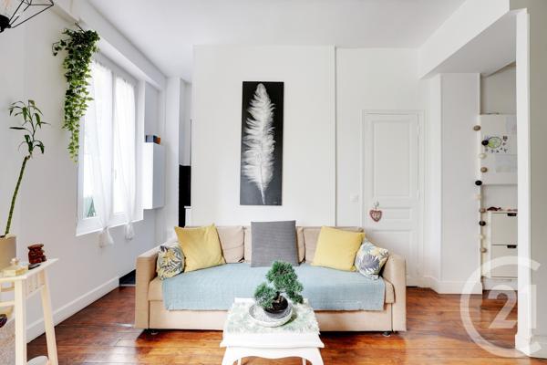 Appartement F2 à vendre  2 pièces - 38 m 2   PARIS  - 75015