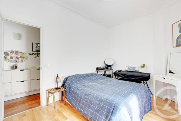 Appartement F2 à vendre  2 pièces - 38 m 2   PARIS  - 75015