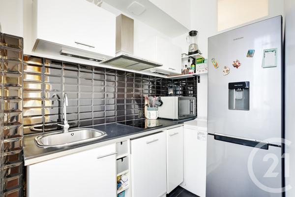 Appartement F2 à vendre  2 pièces - 38 m 2   PARIS  - 75015
