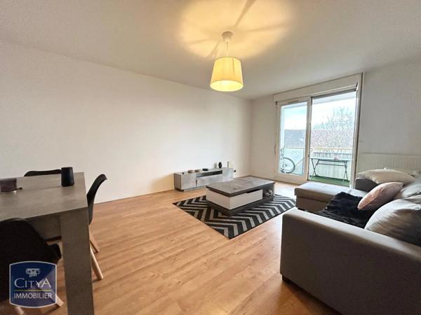 Appartement à louer 2 pièces 52.06m² Billère (64140)