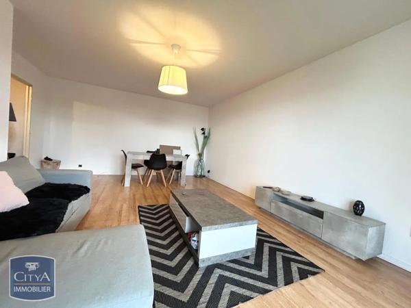 Appartement à louer 2 pièces 52.06m² Billère (64140)