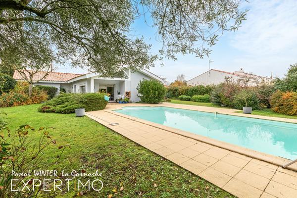 Challans (85300) Magnifique maison d'architecte de 185m², 4 chambres et piscine + 2è maison 50m²