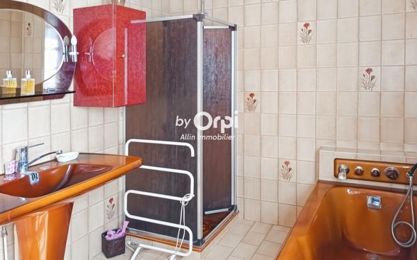 Maison à vendre    6 pièces •  Domérat