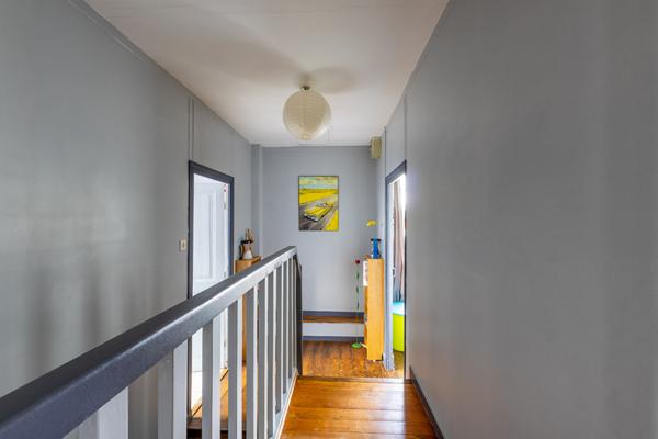 Maison 4 chambres,2h30 PARIS,proche commerces et ecoles,NEVERS,centre ville, garage,cave