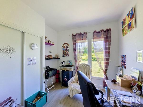 A Vendre Maison familiale de 157 m² de plain-pied avec jardin, piscine et garage à Condom.