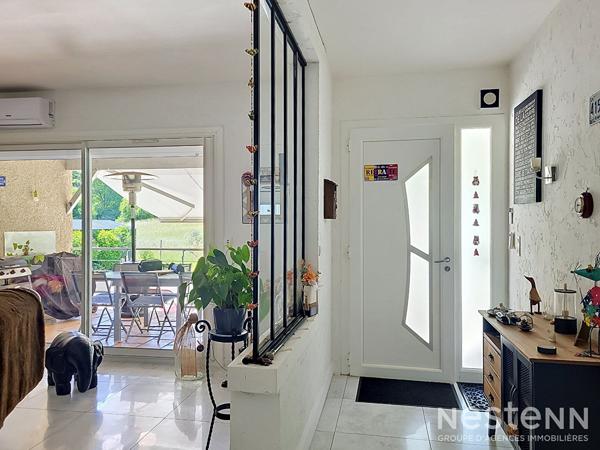 A Vendre Maison familiale de 157 m² de plain-pied avec jardin, piscine et garage à Condom.