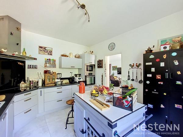 A Vendre Maison familiale de 157 m² de plain-pied avec jardin, piscine et garage à Condom.