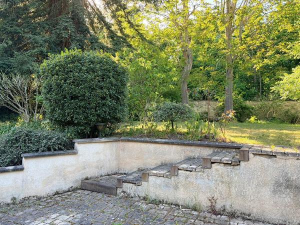 Maison Le Mesnil Le Roi 8 pièce(s) 187 m2 Loyer 3 600 €/mois charges comprises **  - Référence  13631