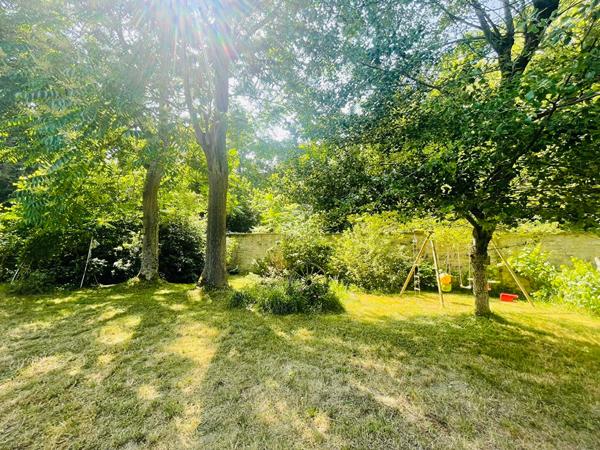Maison Le Mesnil Le Roi 8 pièce(s) 187 m2 Loyer 3 600 €/mois charges comprises **  - Référence  13631