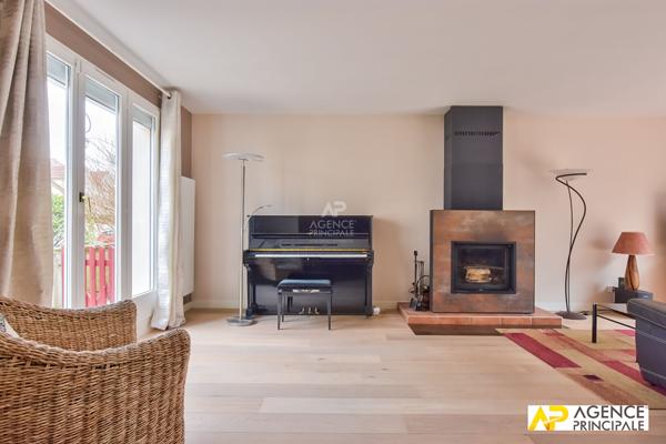 Maison Le Mesnil Le Roi 8 pièce(s) 187 m2 Loyer 3 600 €/mois charges comprises **  - Référence  13631