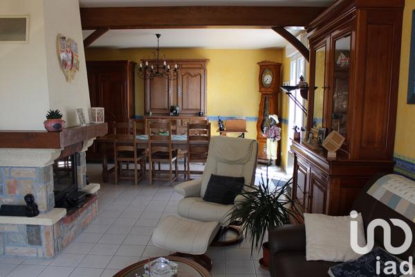 Maison à vendre 6 pièces 119 m² Crennes-sur-Fraubée