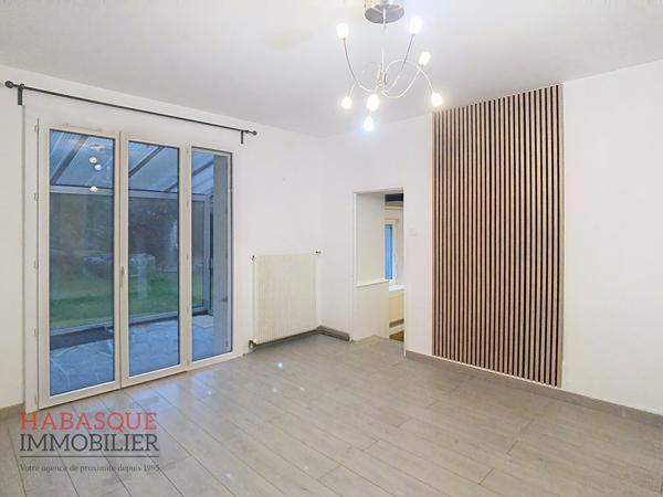 Maison à louer à Plouvorn - 4 pièces, 76.49 m² , Plouvorn