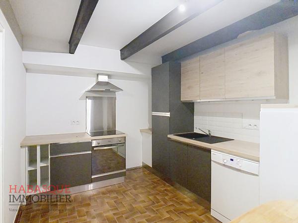 Maison à louer à Plouvorn - 4 pièces, 76.49 m² , Plouvorn