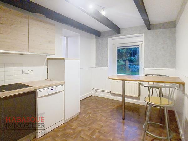 Maison à louer à Plouvorn - 4 pièces, 76.49 m² , Plouvorn