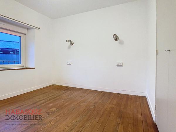 Maison à louer à Plouvorn - 4 pièces, 76.49 m² , Plouvorn