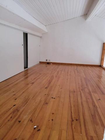 Location Maison 2 pièces 58 m2 à Cantenac