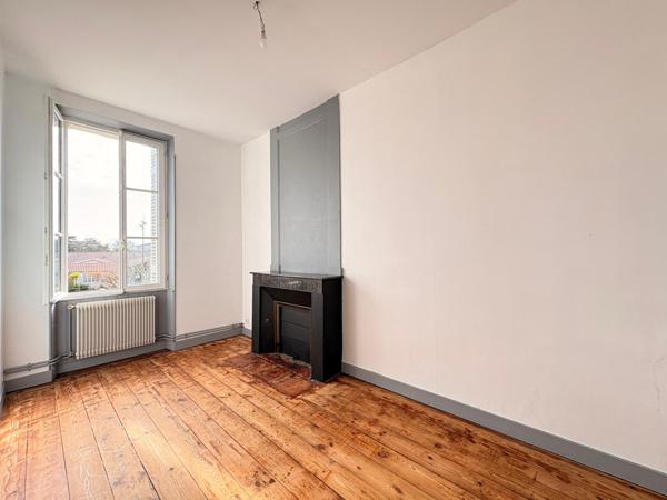 Portets (33640) PORTETS – IMMEUBLE DE RAPPORT